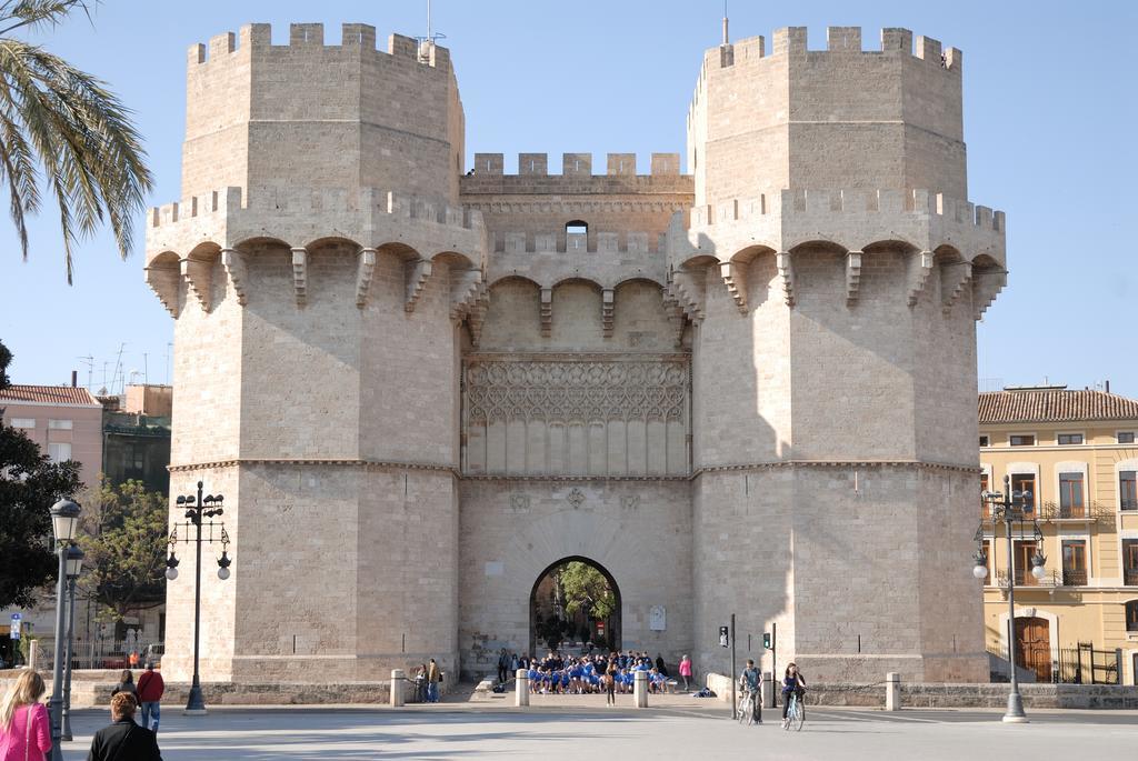 バレンシアTravel Habitat Plaza Del Pilar.アパートメント エクステリア 写真